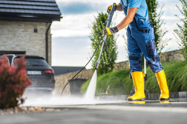 Best Deck Pressure Washing  in Fern Prairie, WA